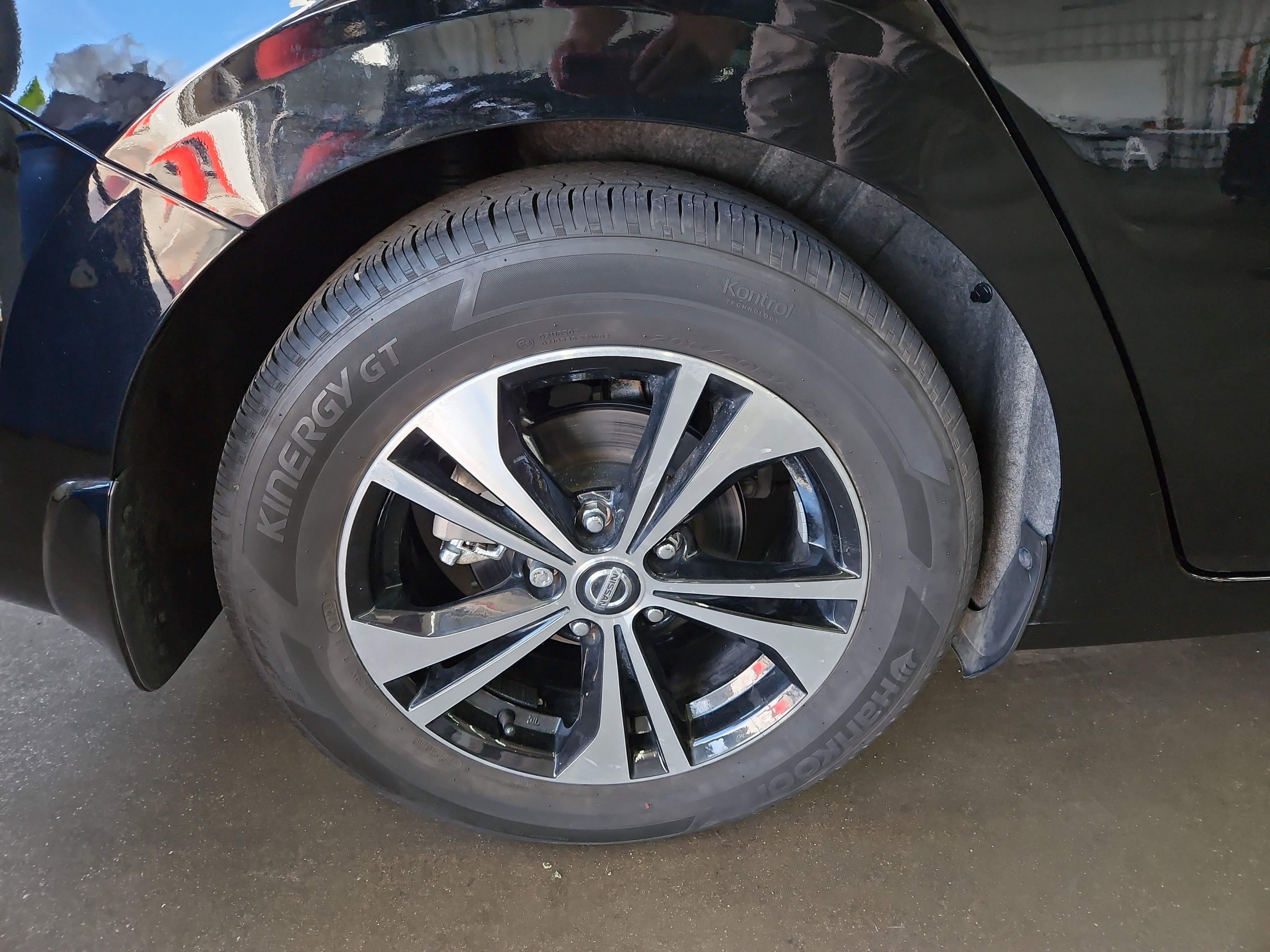 Used 2023 Nissan Sentra SV w/ All-Weather Package image 21