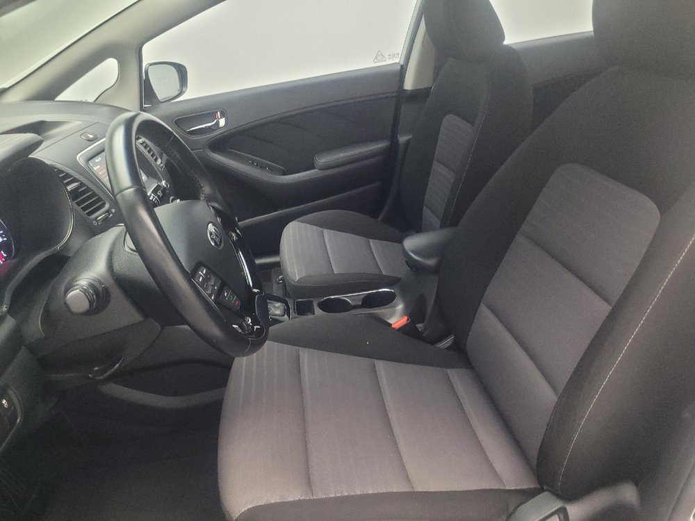 Used 2017 Kia Forte S FWD image 17