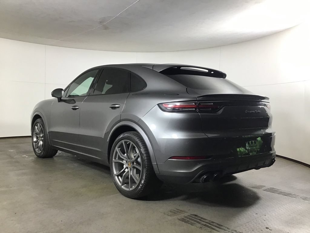 Certified 2020 Porsche Cayenne Turbo AWD/4WD image 3