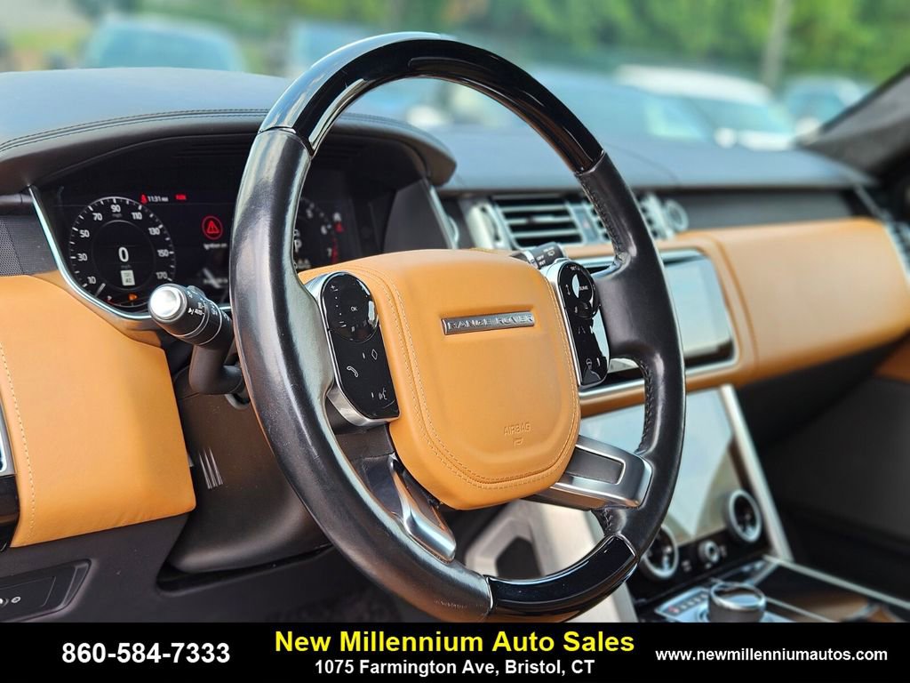 Used 2021 Land Rover Range Rover Long Wheelbase Autobiography image 19