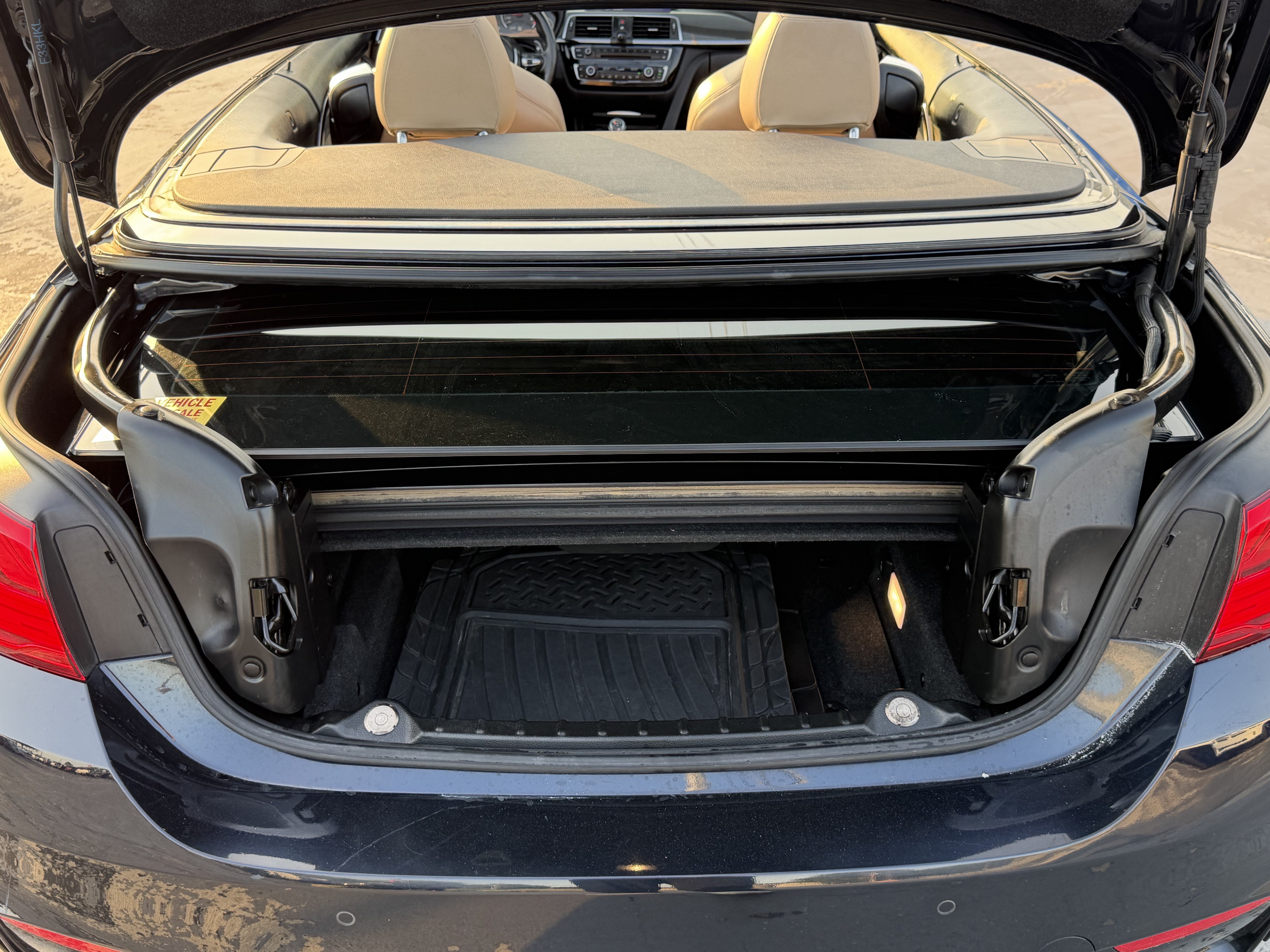 Used 2018 BMW M4 Convertible w/ Competition Package RWD image 41