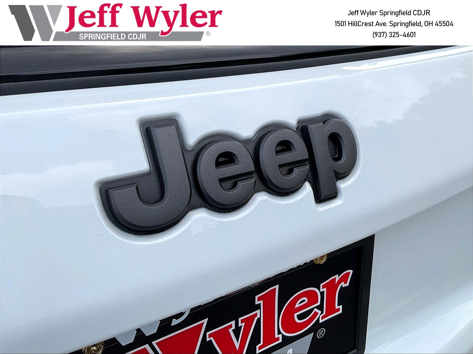 New 2026 Jeep Compass Latitude AWD/4WD image 14