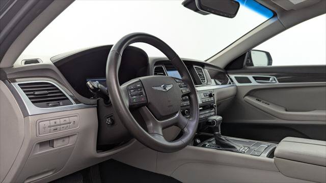 Used 2020 Genesis G80 3.8 RWD image 19