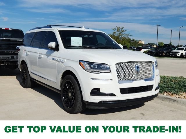 Used 2023 Lincoln Navigator Reserve w/ Monochromatic Package