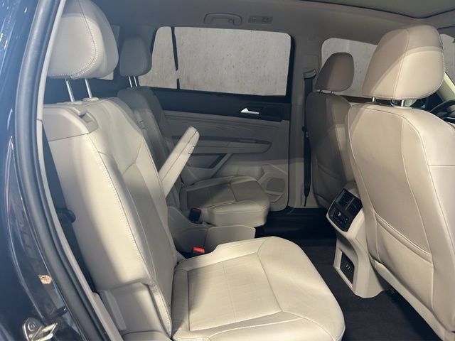 Used 2022 Volkswagen Atlas SEL AWD/4WD image 16