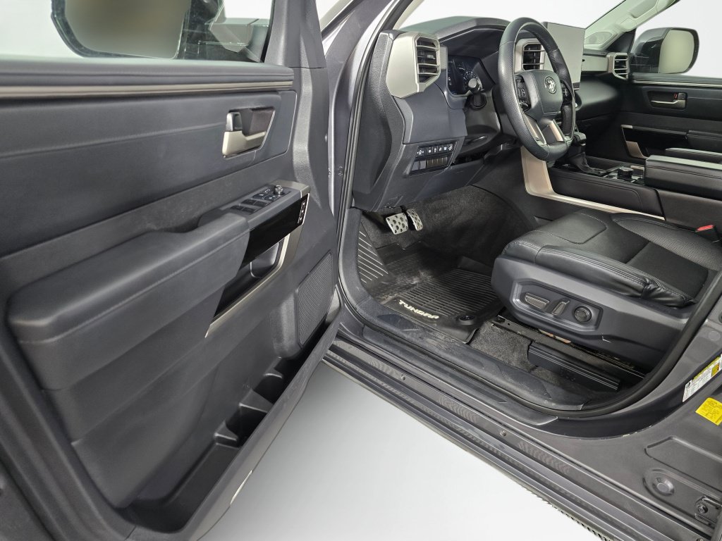 Used 2022 Toyota Tundra Limited w/ TRD Off-Road Package AWD/4WD image 20