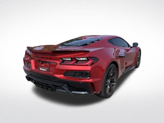 Used 2024 Chevrolet Corvette Z06 RWD image 8