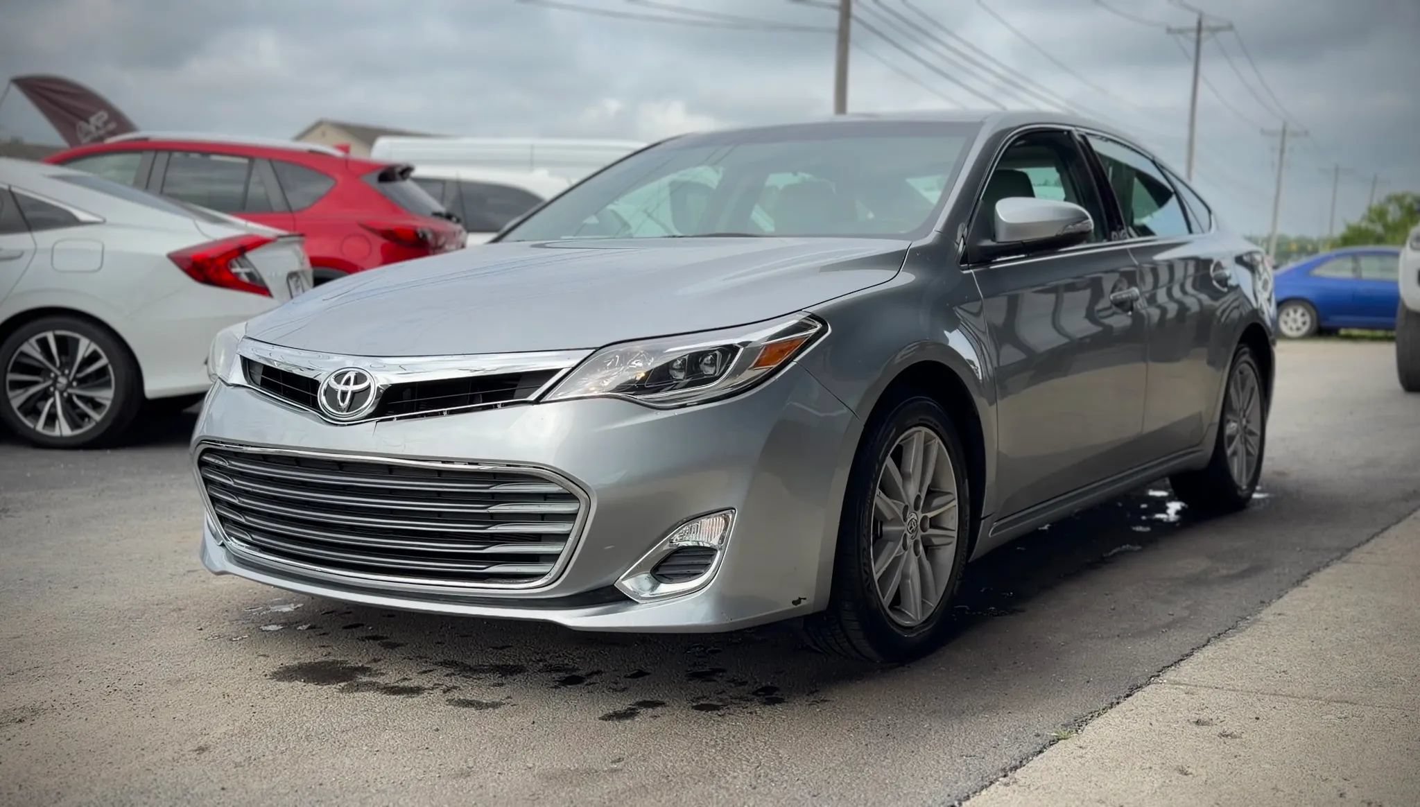 Used 2015 Toyota Avalon XLE FWD image 5