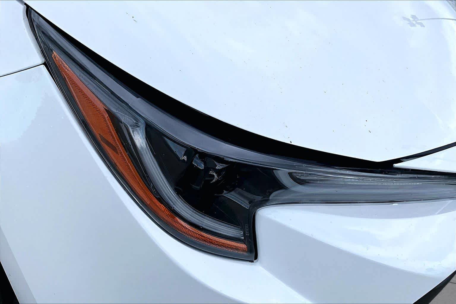 Used 2025 Toyota Corolla LE FWD image 28