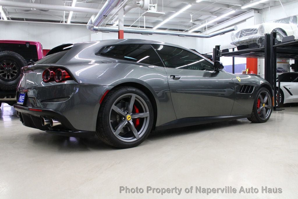 Used 2017 Ferrari GTC4Lusso AWD/4WD image 79