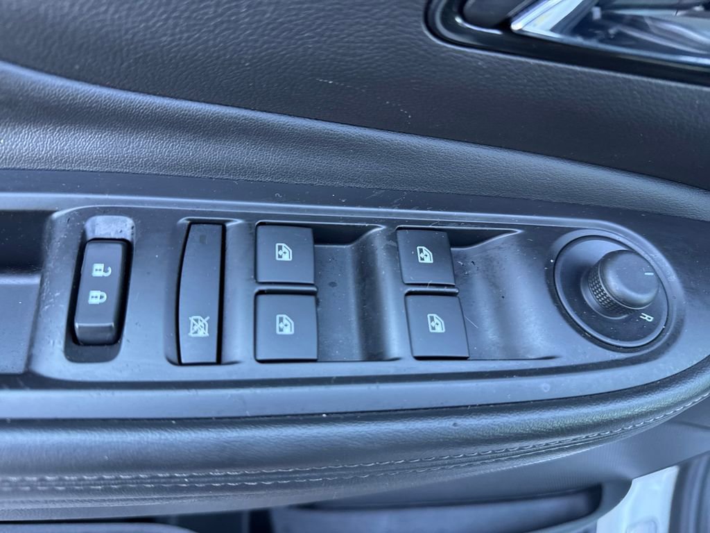 Used 2018 Buick Encore Preferred image 13