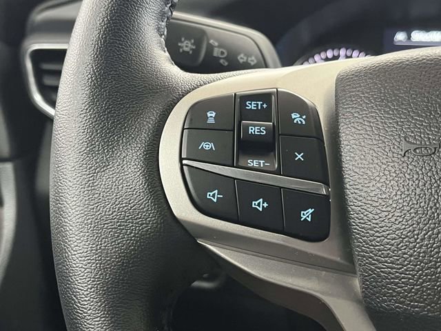 Used 2024 Ford Explorer XLT w/ Equipment Group 202A RWD image 34