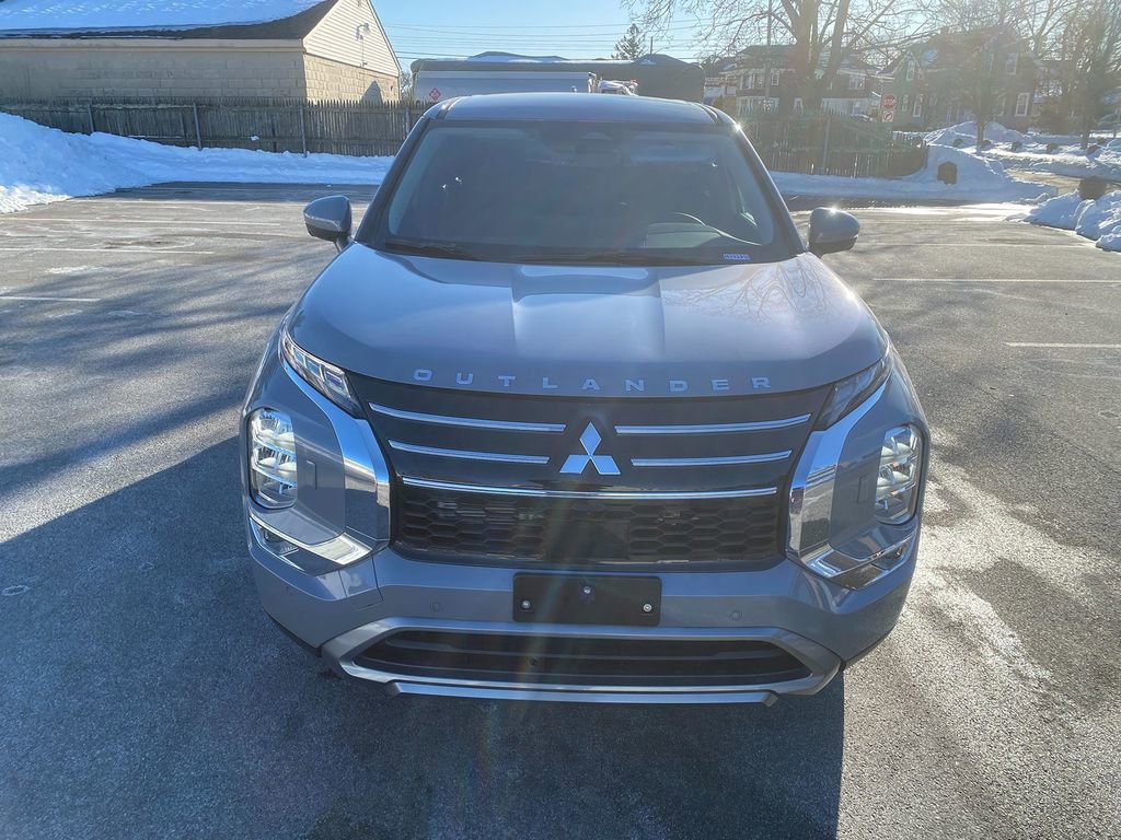 New 2026 Mitsubishi Outlander SE image 3