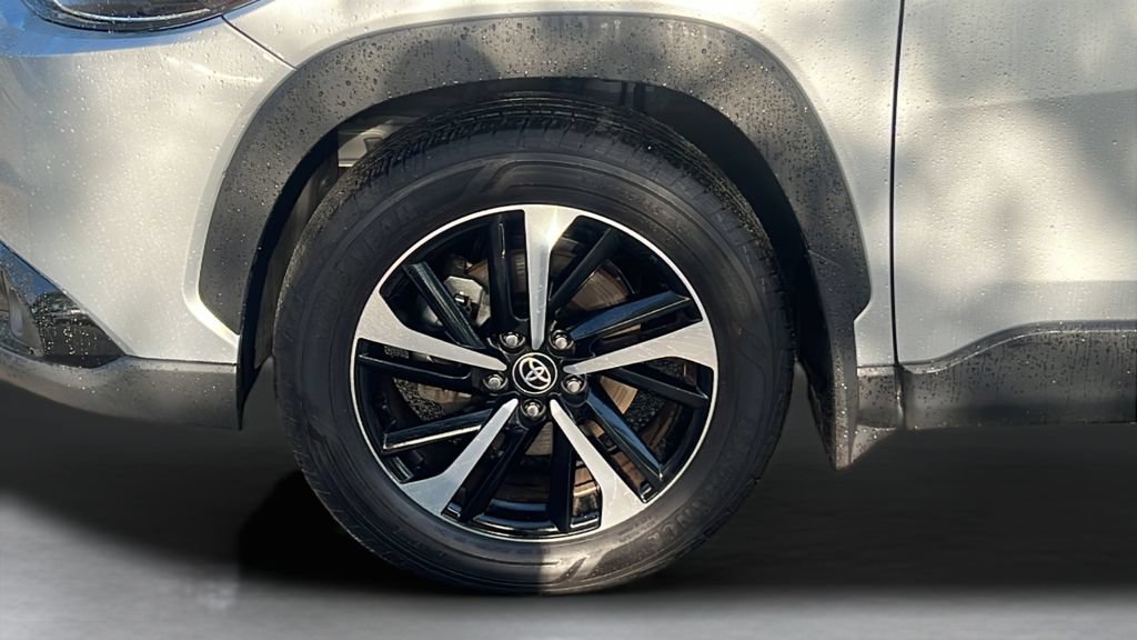 Certified 2023 Toyota Corolla Cross AWD Hybrid w/ Convenience Package image 26