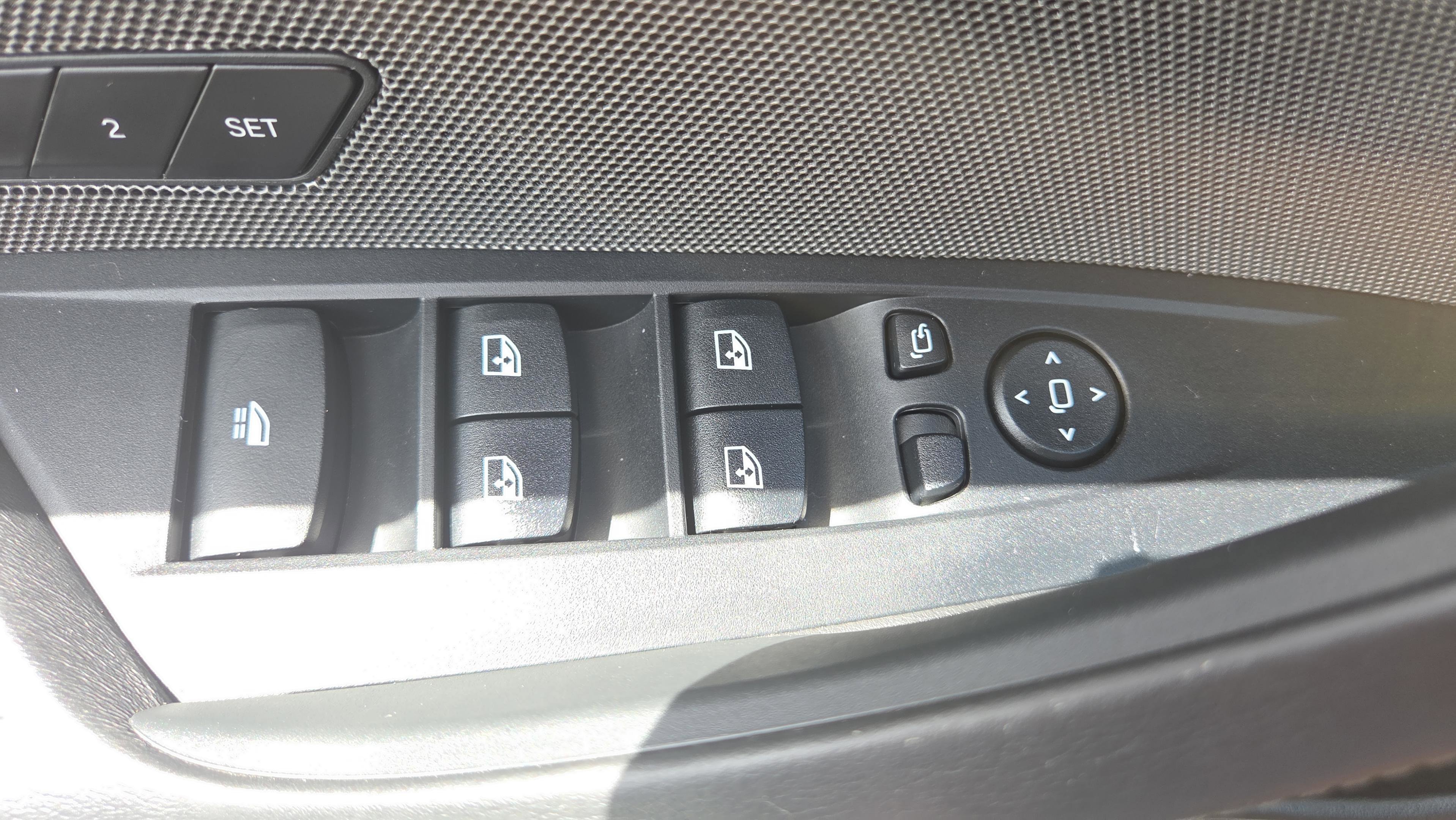 Used 2024 BMW M4 xDrive Competition w/ Executive Package image 36