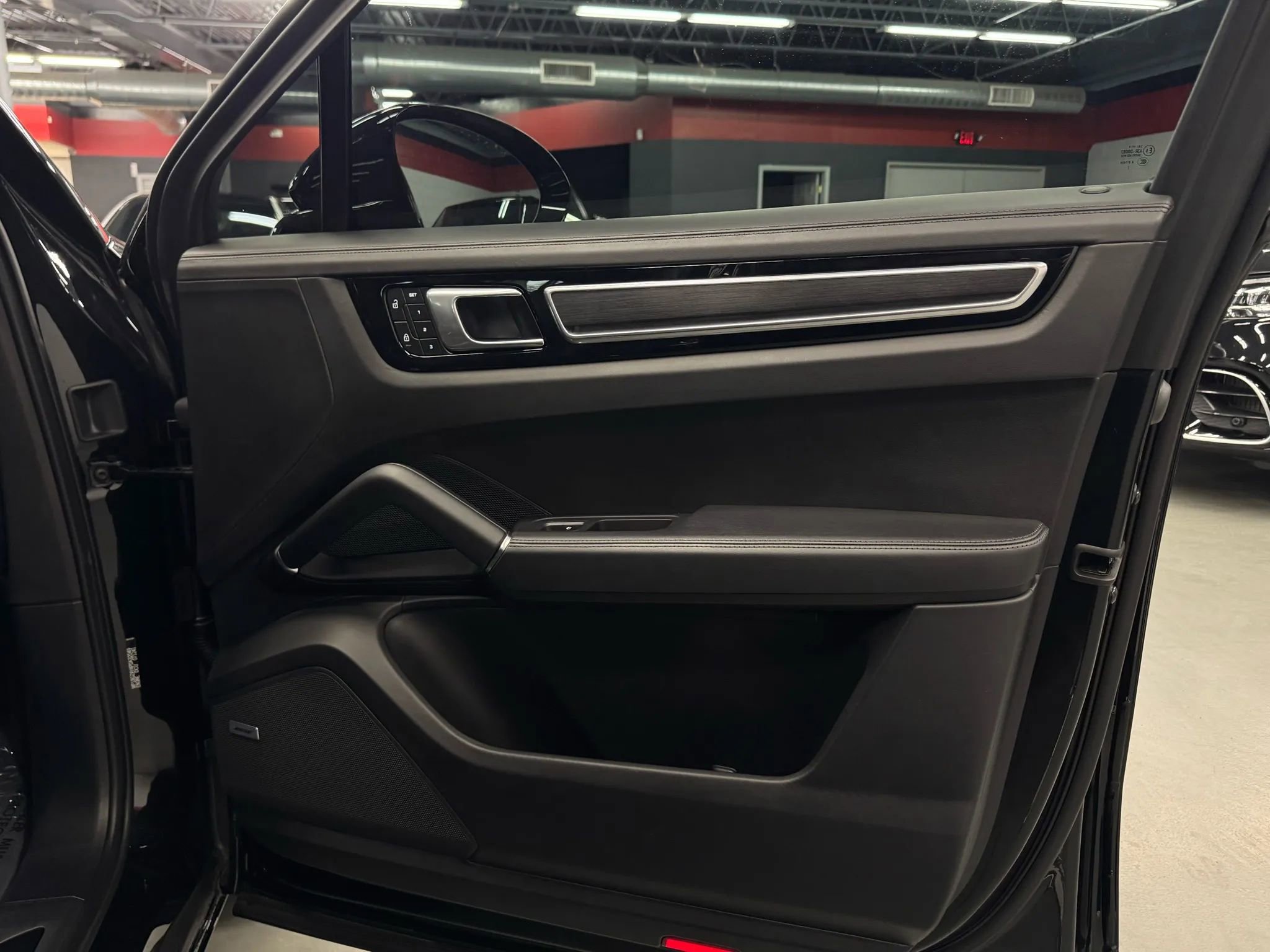 Used 2023 Porsche Cayenne GTS image 30