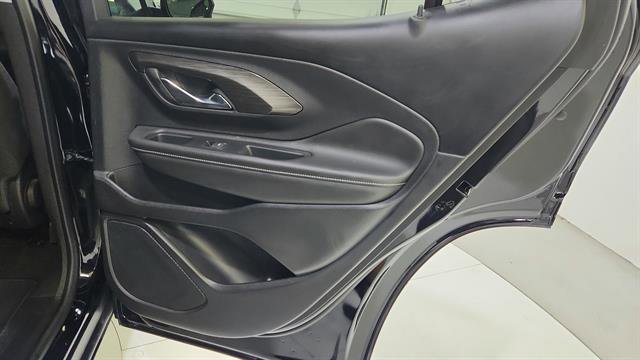 Used 2023 GMC Terrain SLE image 26