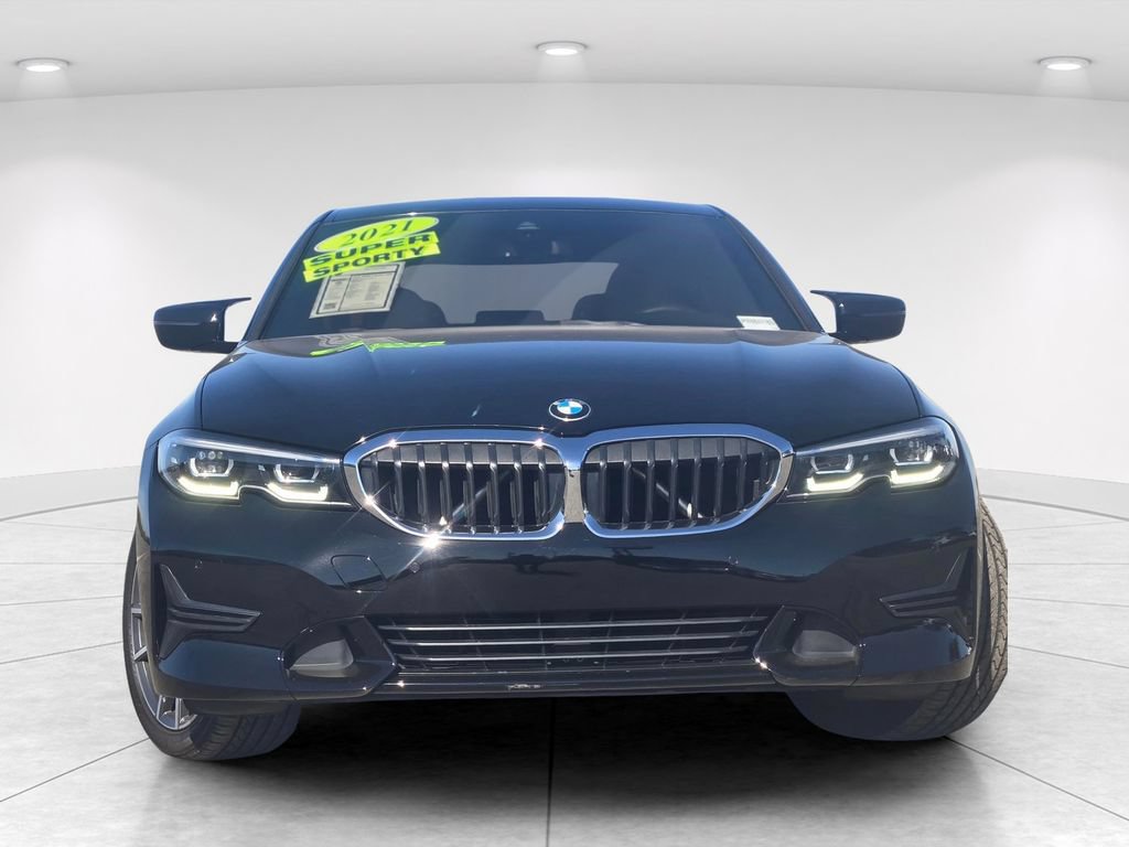 Used 2021 BMW 330i Sedan w/ Driving Assistance Package RWD image 2