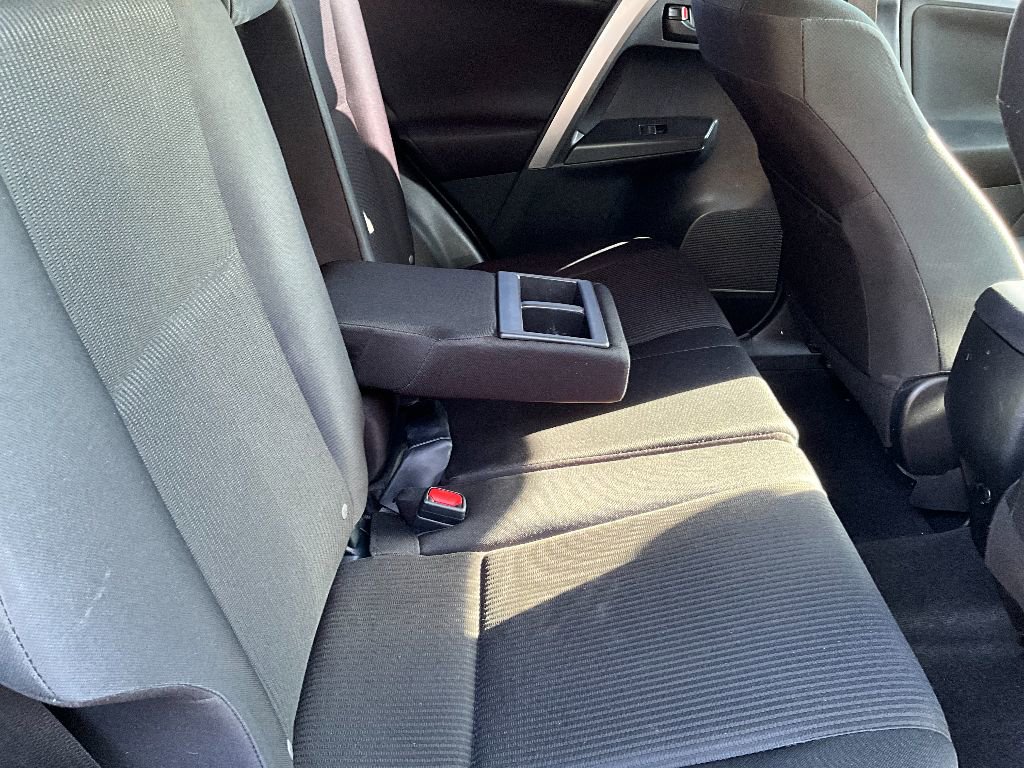 Used 2017 Toyota RAV4 LE image 35