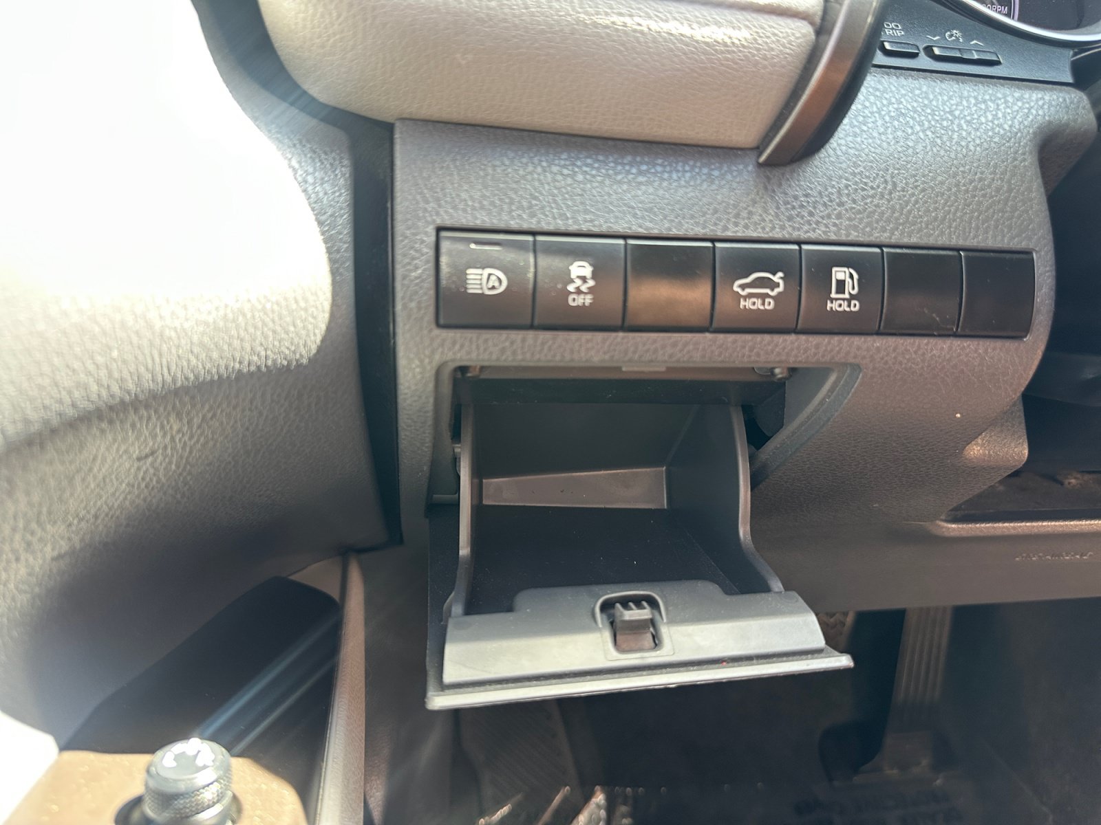 Used 2022 Toyota Camry LE FWD image 15