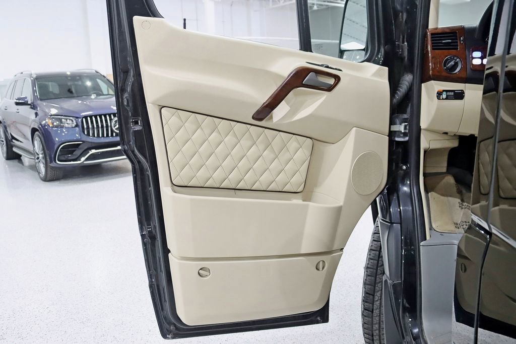 Used 2015 Mercedes-Benz Sprinter 3500 image 33