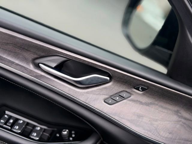 Used 2022 Jeep Grand Cherokee Overland w/ Luxury Tech Group IV image 24