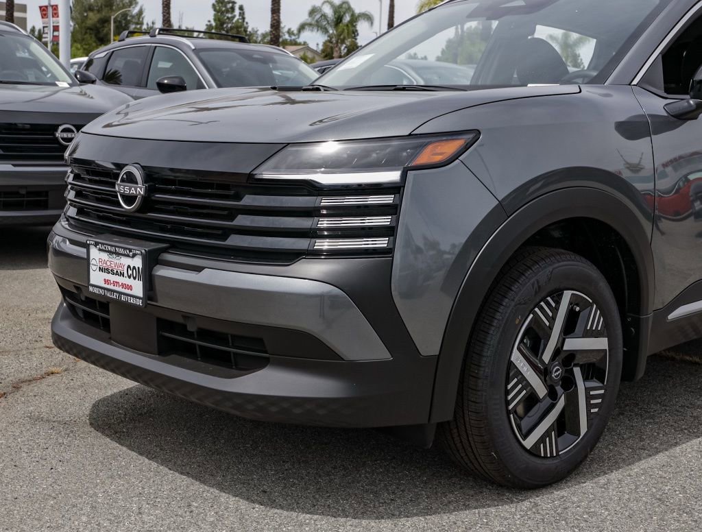 New 2026 Nissan Kicks SV FWD image 10