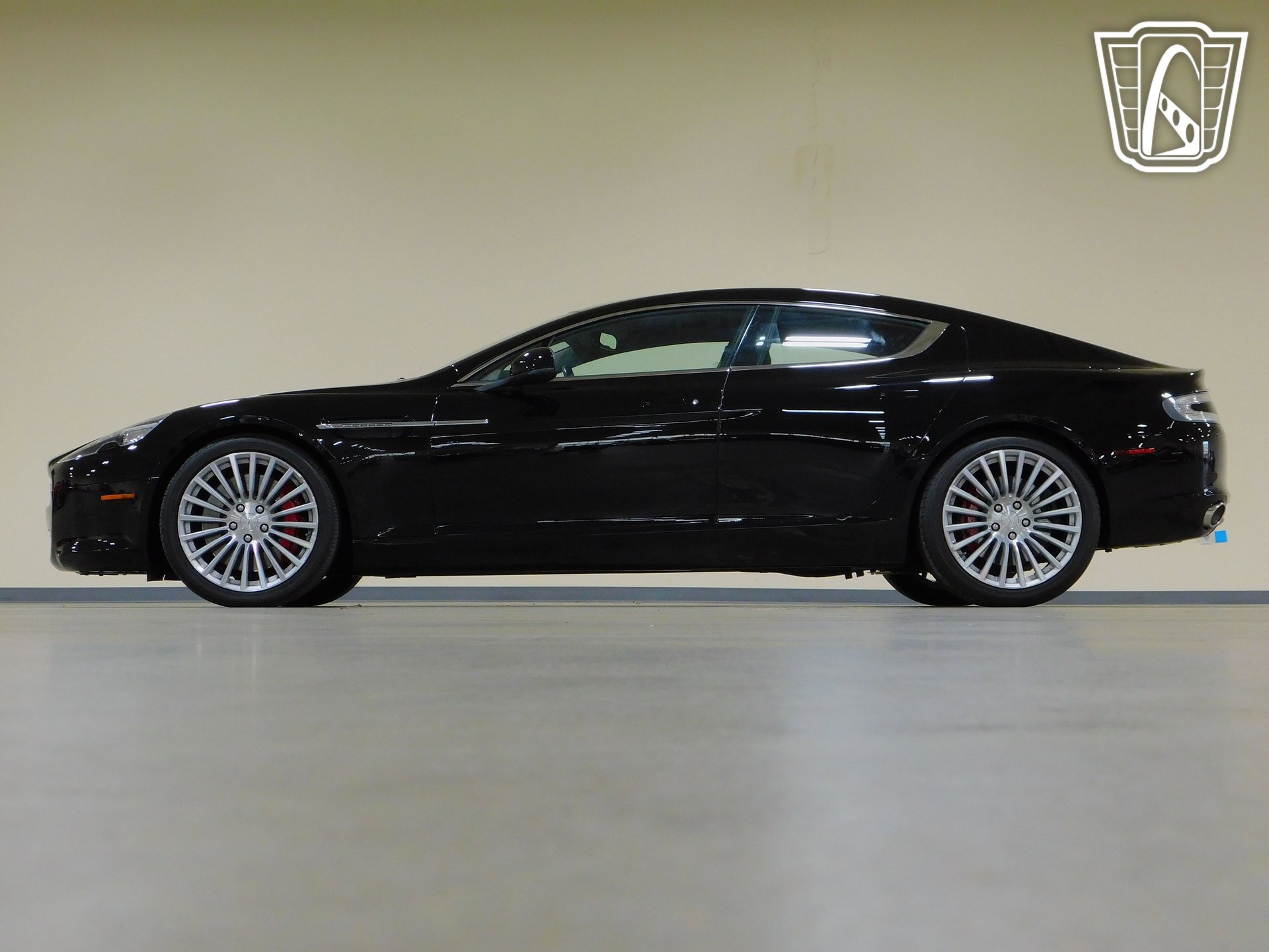 Used 2011 Aston Martin Rapide image 11