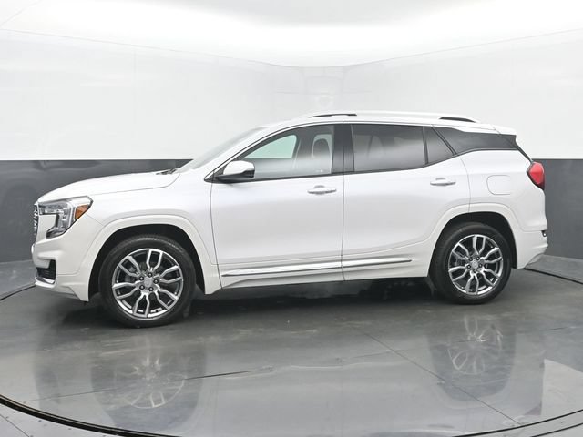 Used 2023 GMC Terrain Denali w/ LPO, Floor Liner Package AWD/4WD image 2