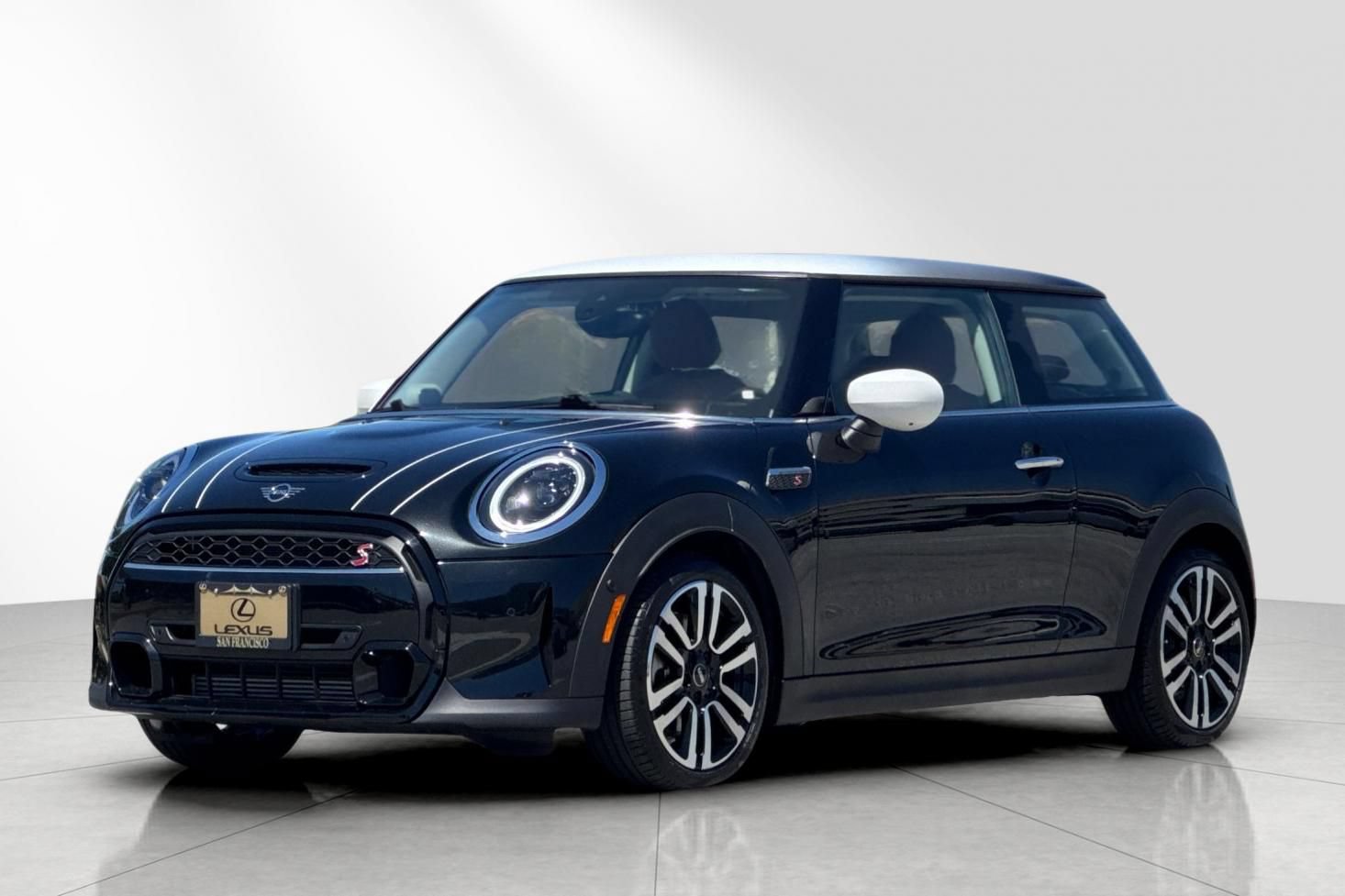 Used 2023 MINI Cooper S FWD image 8