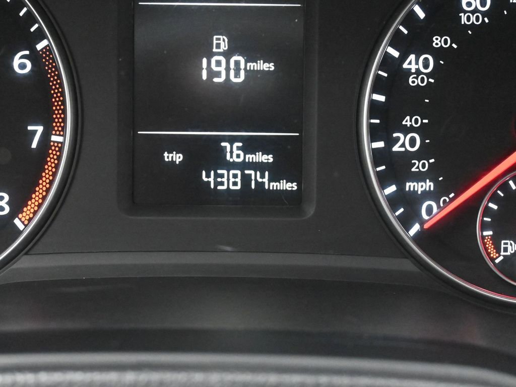 Used 2014 Volkswagen Passat 1.8T S image 14