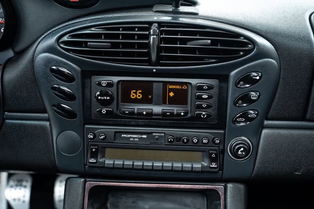 Used 1997 Porsche Boxster image 25