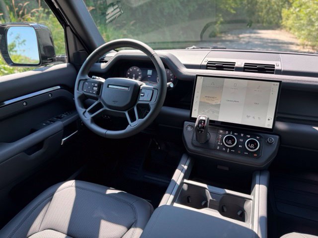 New 2026 Land Rover Defender 110 S AWD/4WD image 28