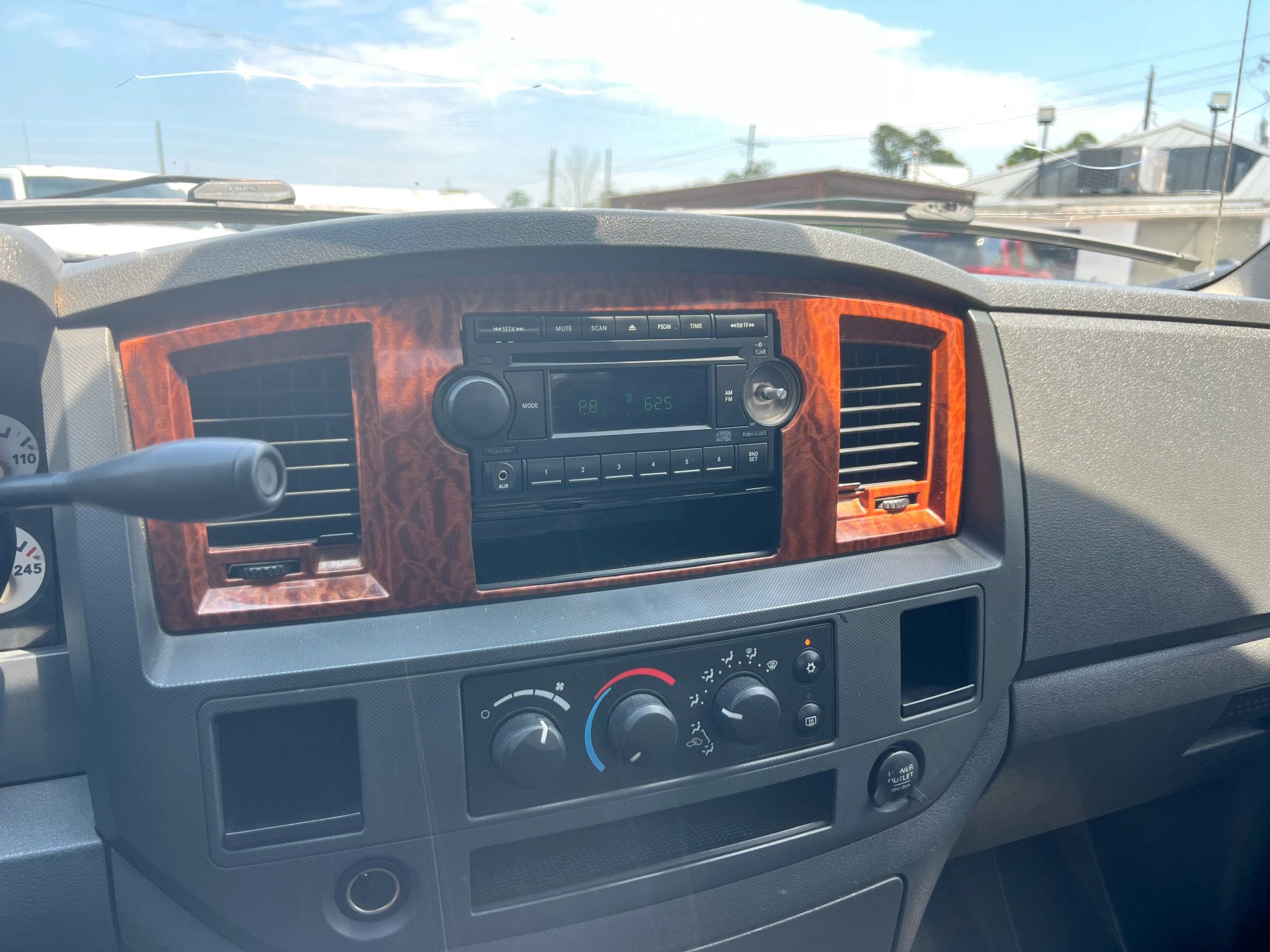 Used 2006 Dodge Ram 2500 Truck SLT w/ Quad Cab Big Horn Value Group image 12