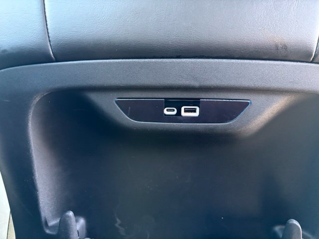 Used 2025 Chrysler Pacifica Select FWD image 24