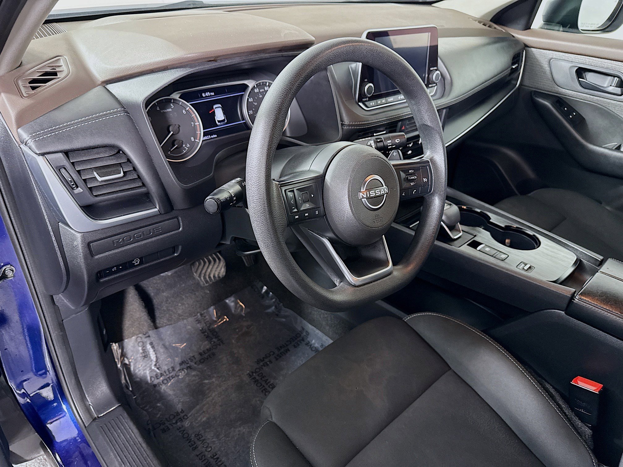 Used 2023 Nissan Rogue S image 23