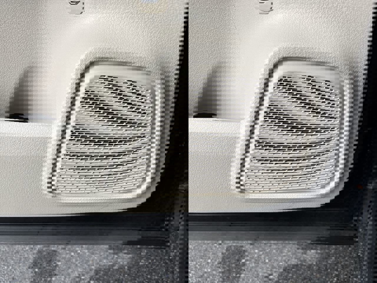 Used 2022 Mercedes-Benz GLB 250 image 27