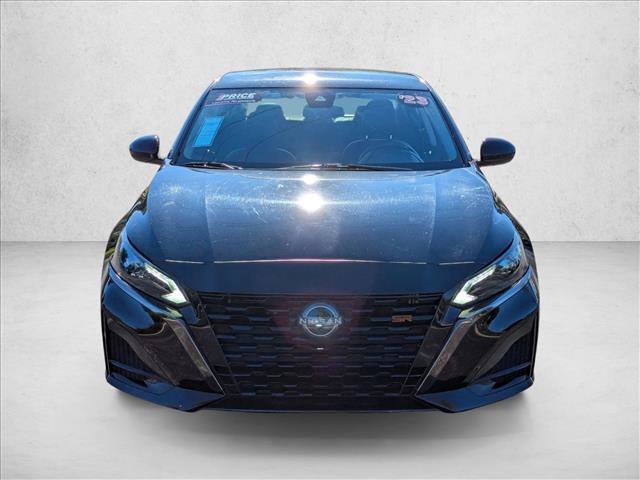 Used 2023 Nissan Altima 2.5 SR image 2