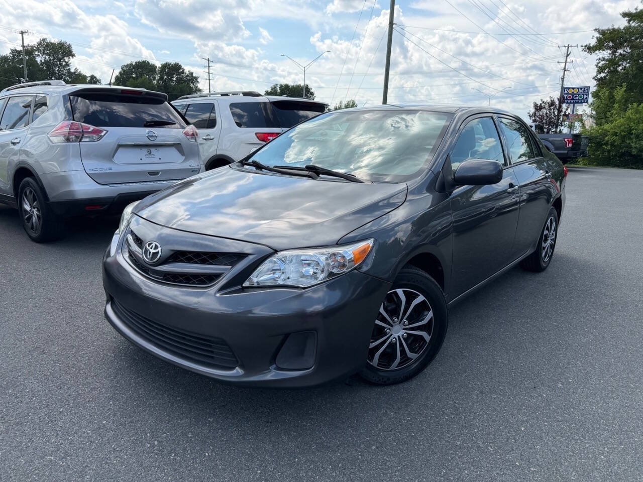 Used 2012 Toyota Corolla L FWD image 1