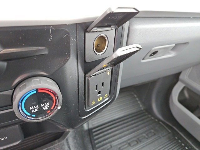 New 2025 Ford F550 4x4 Regular Cab Super Duty image 16