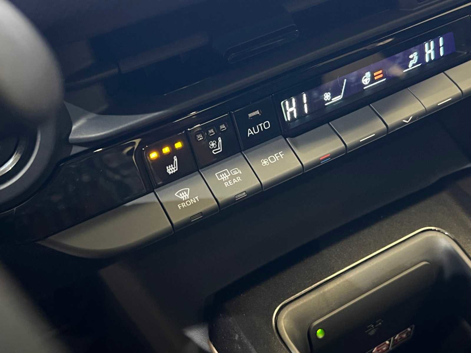 New 2026 Toyota Crown Platinum image 25