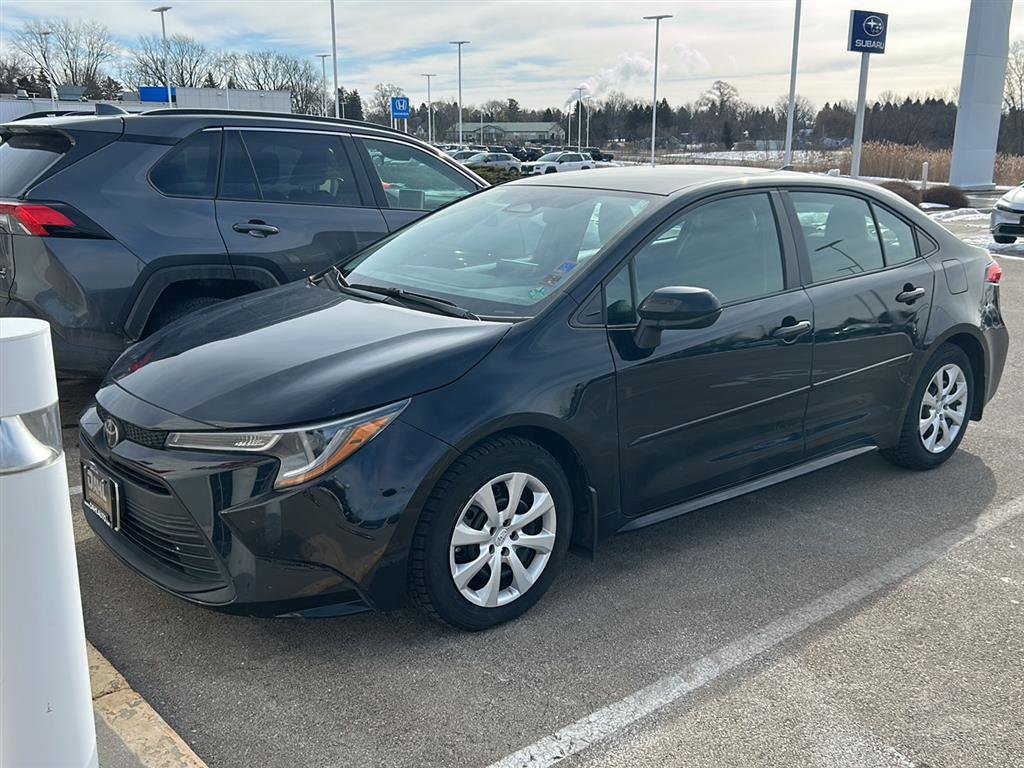 Used 2023 Toyota Corolla LE image 13