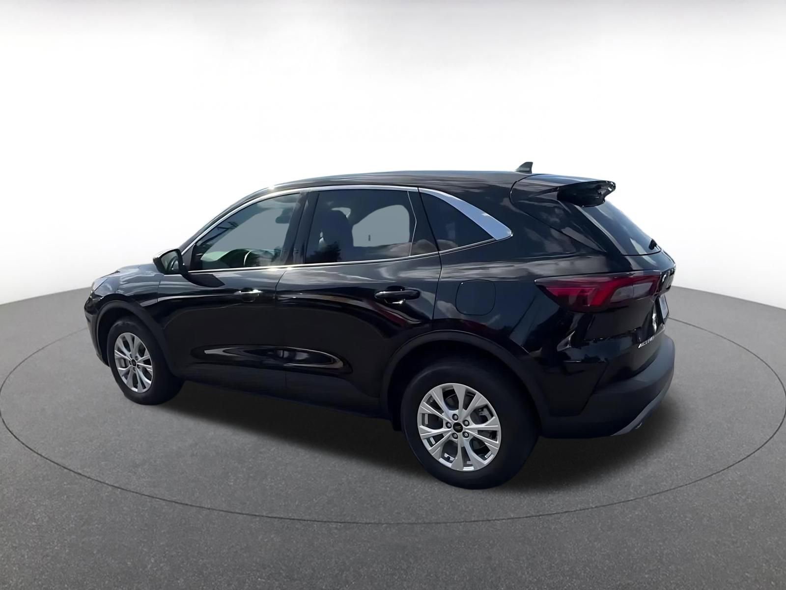 Used 2023 Ford Escape Active AWD/4WD image 10