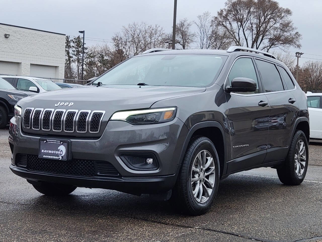 Used 2019 Jeep Cherokee Latitude Plus image 6