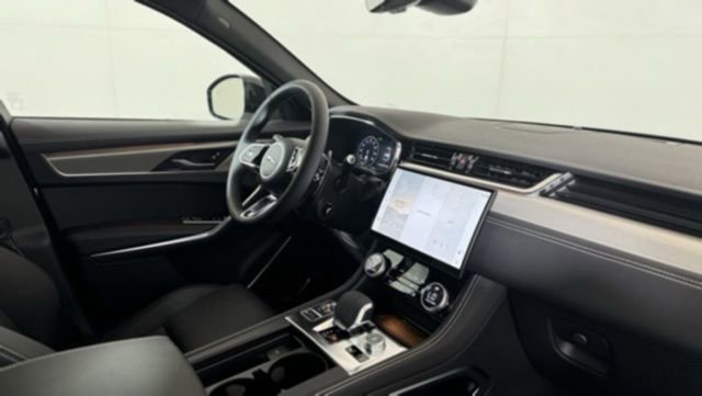 New 2026 Jaguar F-PACE R-Dynamic S image 16