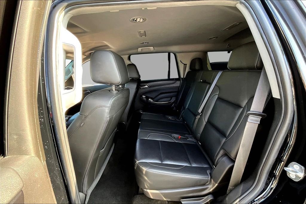 Used 2018 Chevrolet Tahoe LT w/ Luxury Package RWD image 23
