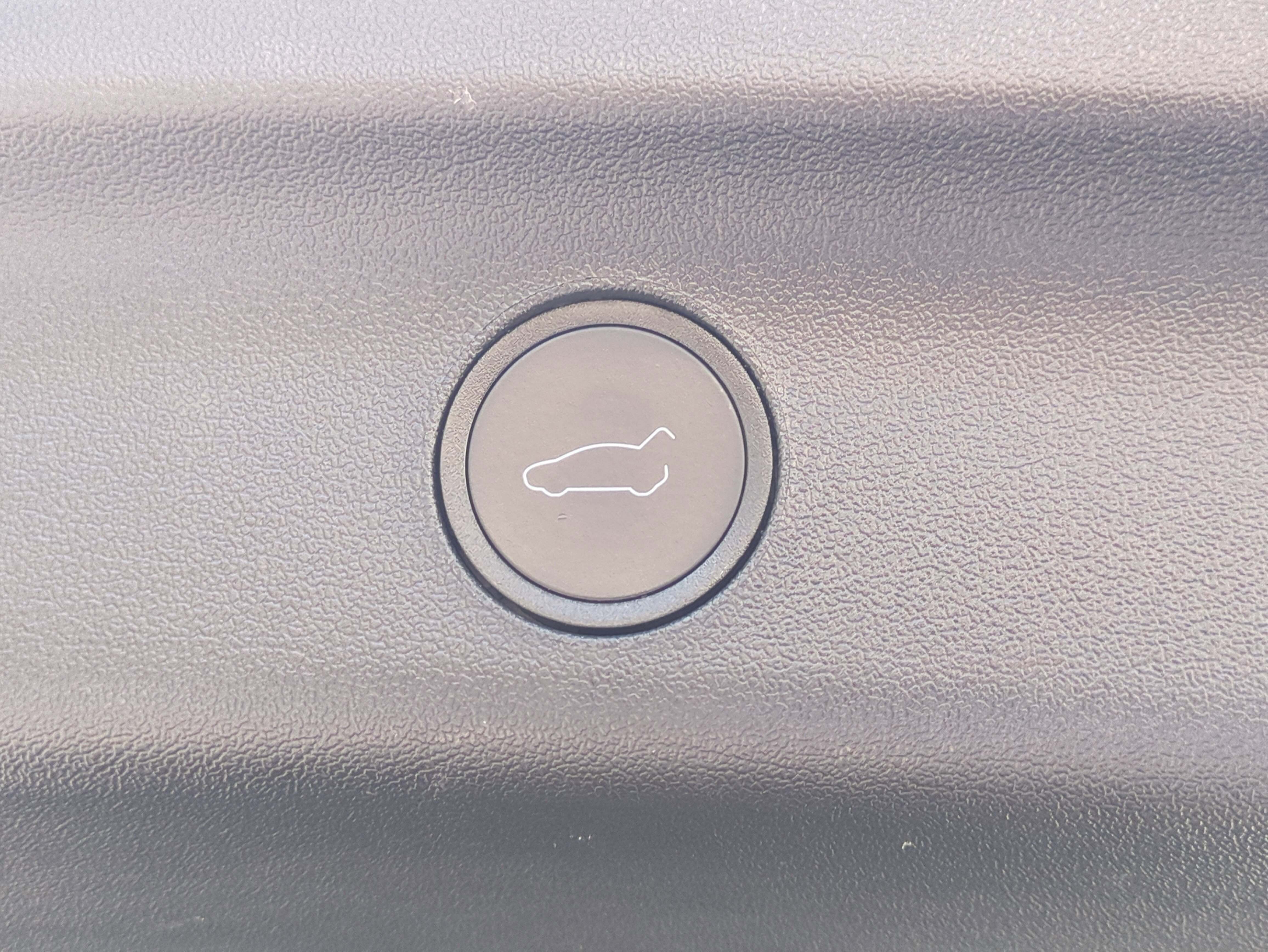 Used 2023 Tesla Model Y Performance image 14