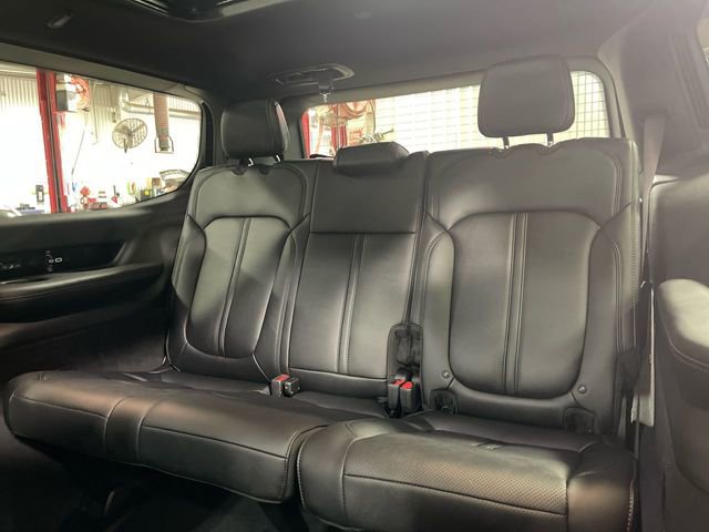 New 2026 Jeep Grand Wagoneer Summit image 24