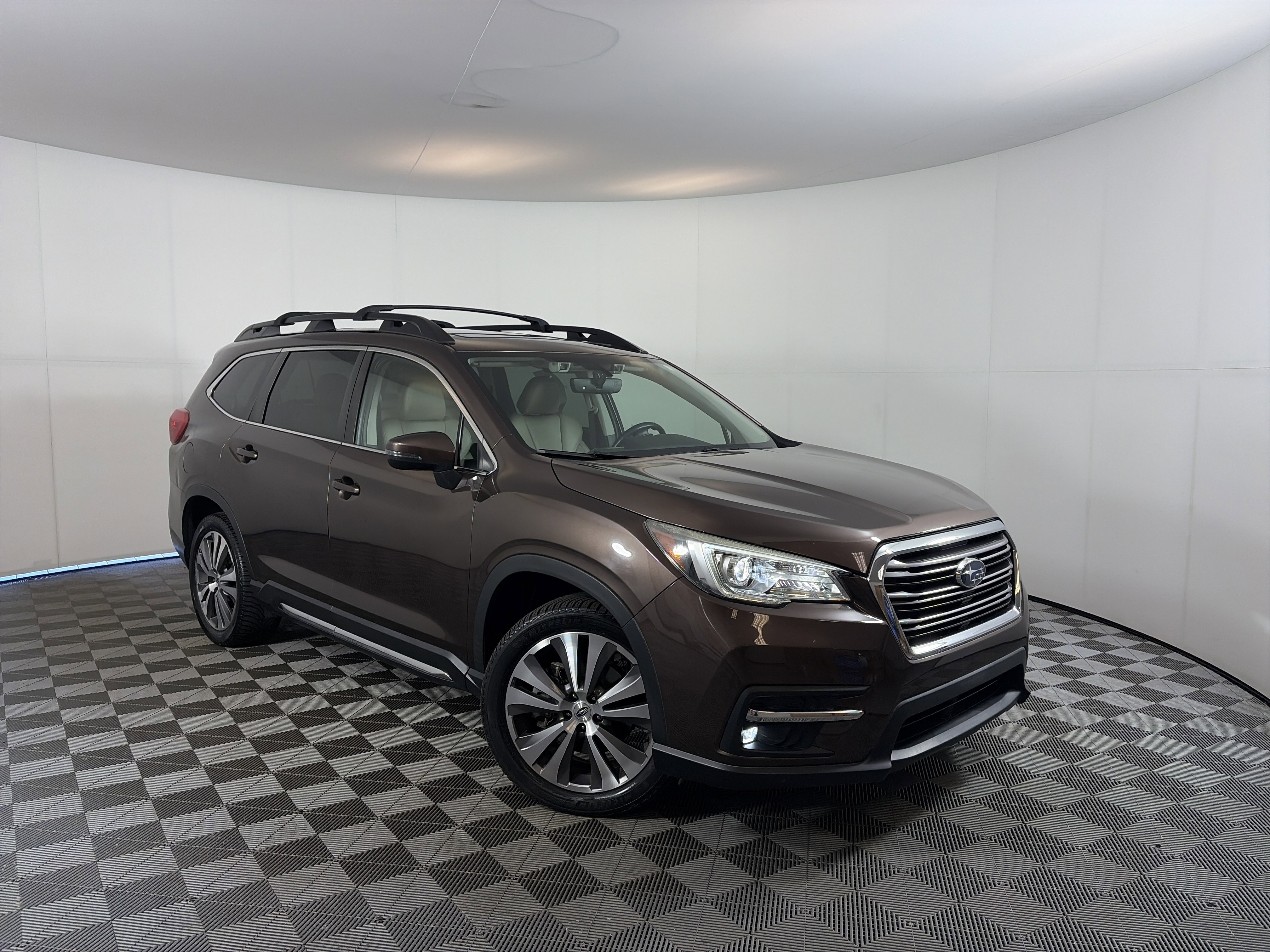 Used 2019 Subaru Ascent Limited w/ Popular Package #3