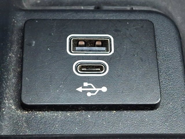 Certified 2025 Ford Expedition Active AWD/4WD image 28